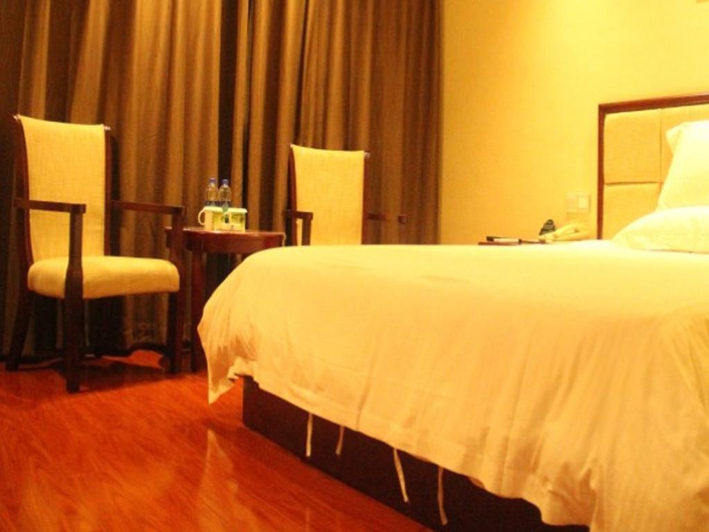 Greentree Inn Guangzhou Panyu Chimelong Happy World Business Hotel Dış mekan fotoğraf