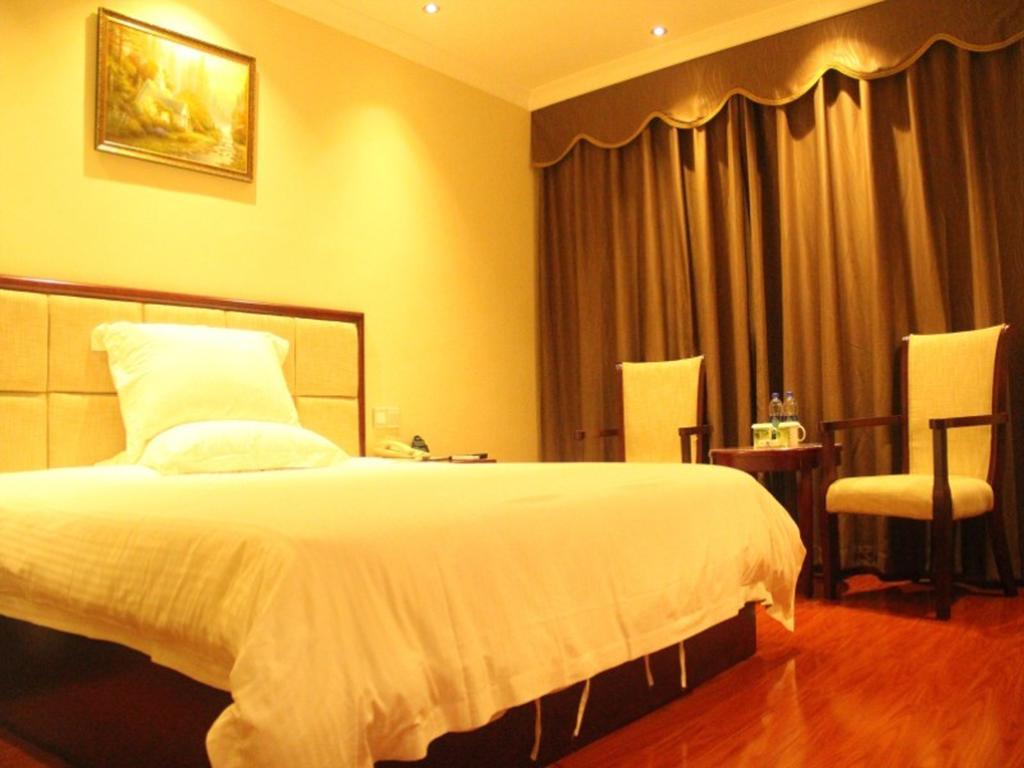 Greentree Inn Guangzhou Panyu Chimelong Happy World Business Hotel Oda fotoğraf