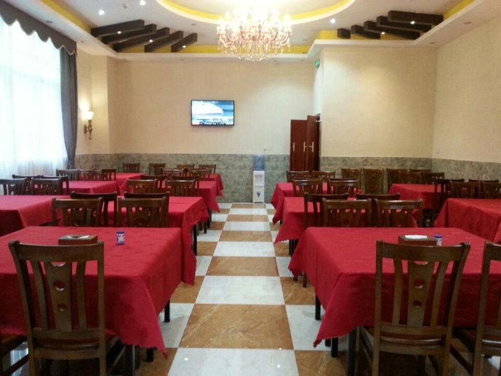 Greentree Inn Guangzhou Panyu Chimelong Happy World Business Hotel Dış mekan fotoğraf