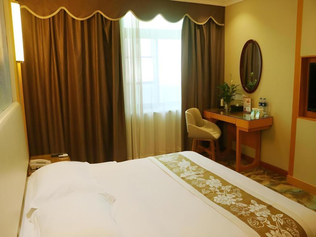 Greentree Inn Guangzhou Panyu Chimelong Happy World Business Hotel Dış mekan fotoğraf