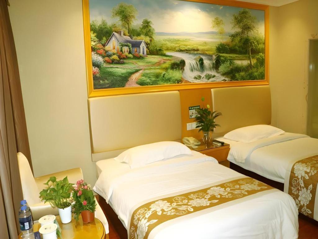 Greentree Inn Guangzhou Panyu Chimelong Happy World Business Hotel Dış mekan fotoğraf