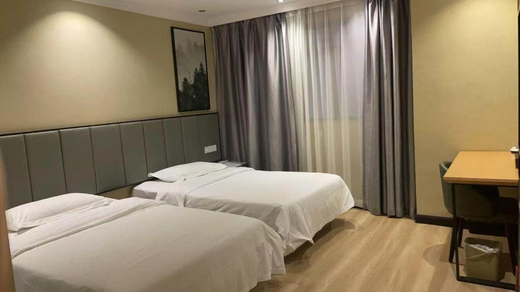 Greentree Inn Guangzhou Panyu Chimelong Happy World Business Hotel Dış mekan fotoğraf