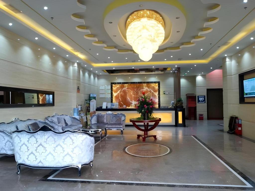 Greentree Inn Guangzhou Panyu Chimelong Happy World Business Hotel Dış mekan fotoğraf