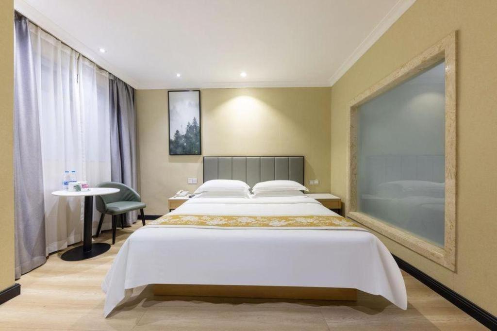 Greentree Inn Guangzhou Panyu Chimelong Happy World Business Hotel Dış mekan fotoğraf